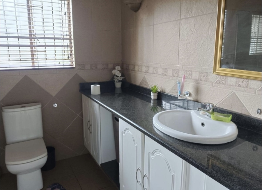 3 Bedroom Property for Sale in Brackenhurst Gauteng