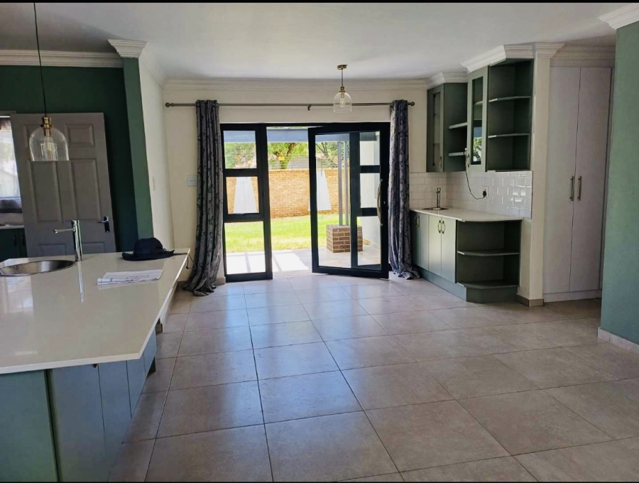 4 Bedroom Property for Sale in Brackenhurst Gauteng