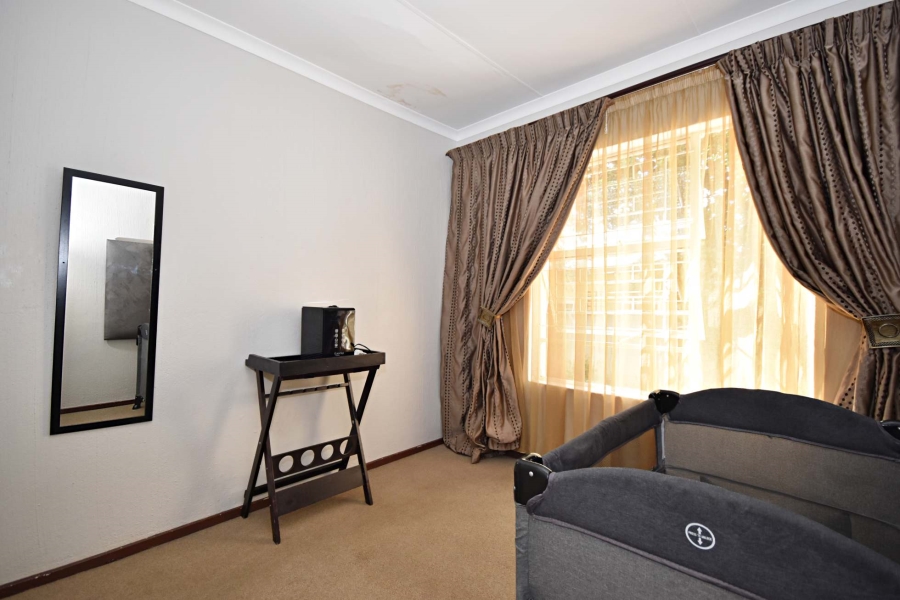 2 Bedroom Property for Sale in Bromhof Gauteng