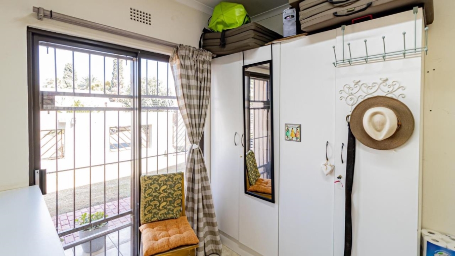 4 Bedroom Property for Sale in Brackendowns Gauteng
