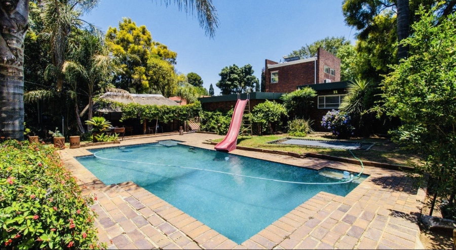 5 Bedroom Property for Sale in Brackenhurst Gauteng