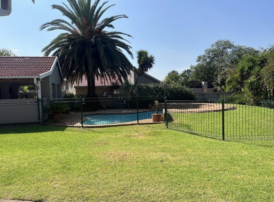 3 Bedroom Property for Sale in Brackenhurst Gauteng