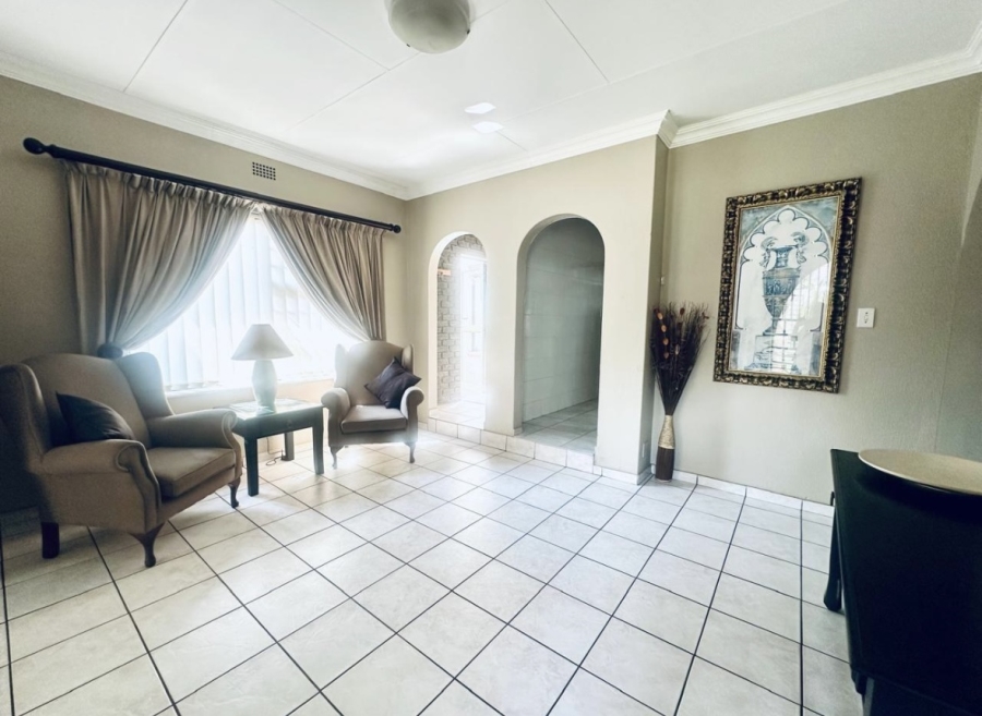 3 Bedroom Property for Sale in Brackenhurst Gauteng