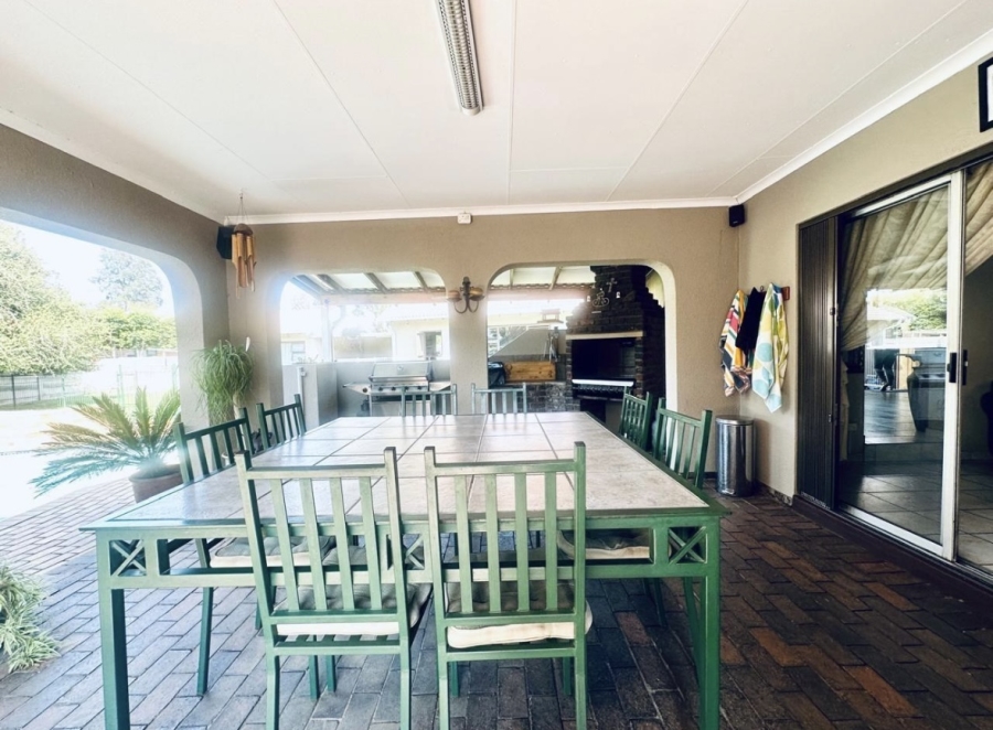 3 Bedroom Property for Sale in Brackenhurst Gauteng