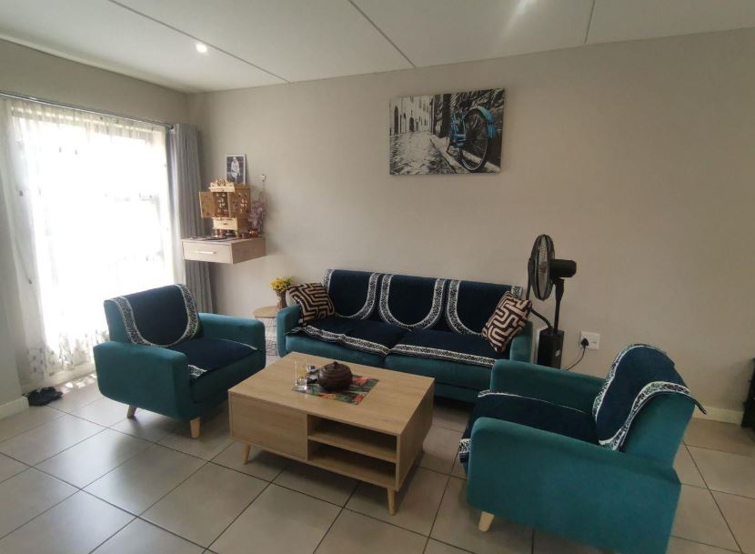 2 Bedroom Property for Sale in Albertsdal Gauteng