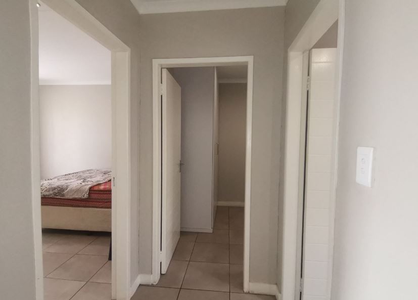 2 Bedroom Property for Sale in Albertsdal Gauteng