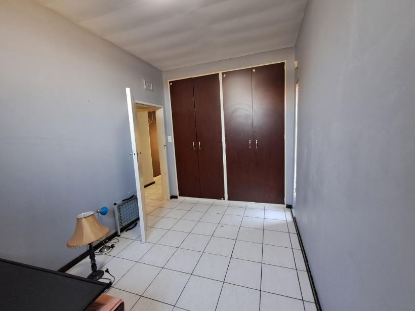 3 Bedroom Property for Sale in Brackendowns Gauteng