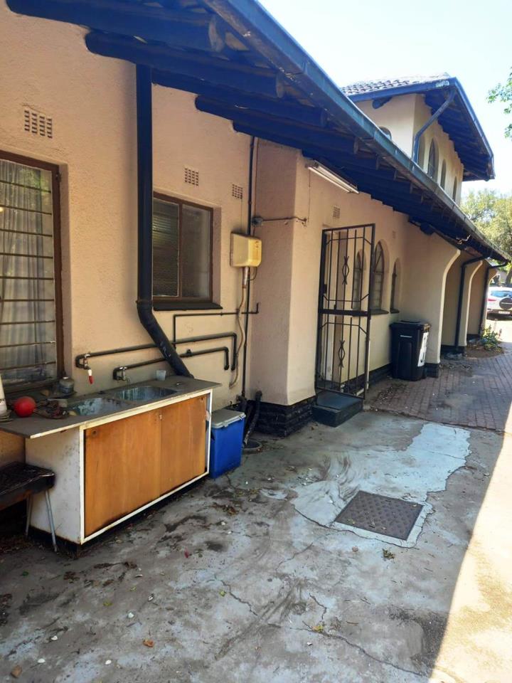 4 Bedroom Property for Sale in Verwoerdpark Gauteng