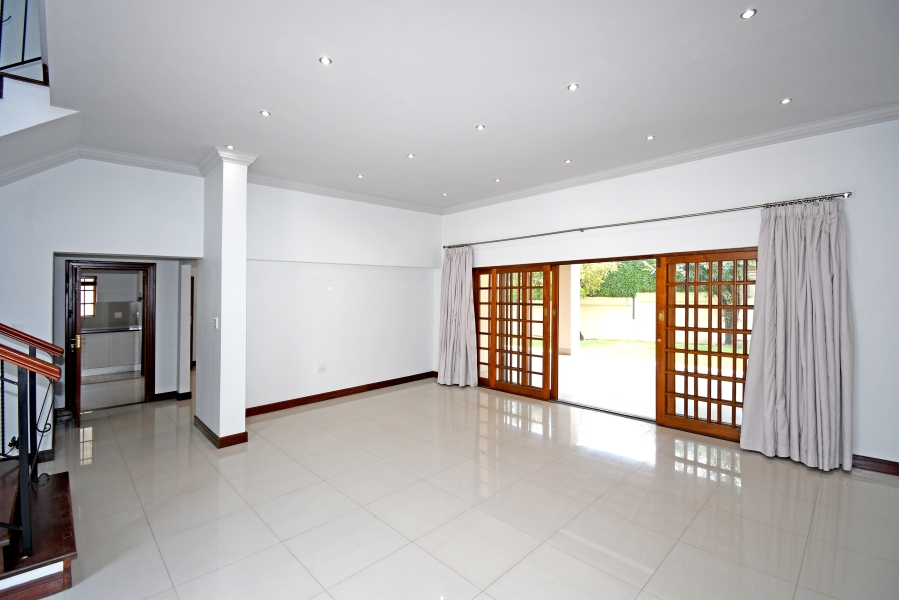 5 Bedroom Property for Sale in Bryanston Gauteng