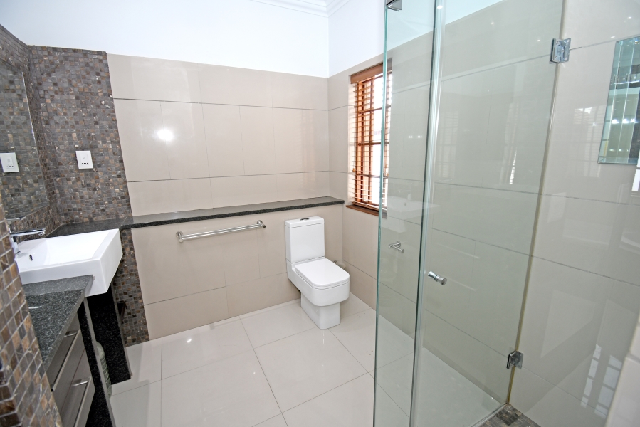 5 Bedroom Property for Sale in Bryanston Gauteng