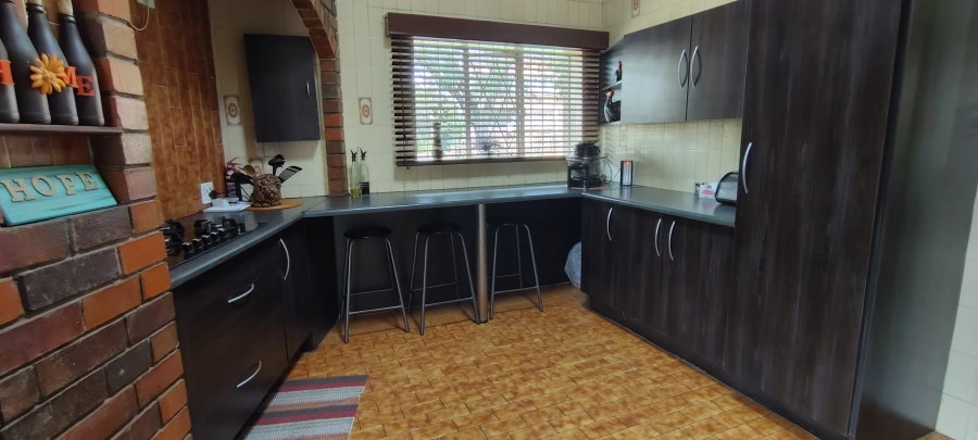 4 Bedroom Property for Sale in Lambton Gauteng