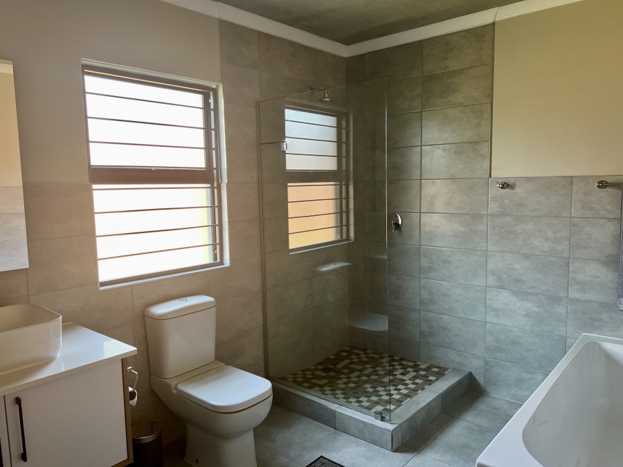 2 Bedroom Property for Sale in Olympus AH Gauteng