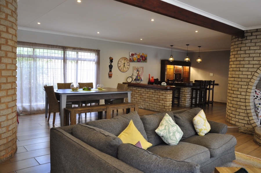 4 Bedroom Property for Sale in Paulshof Gauteng