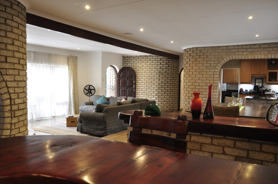 4 Bedroom Property for Sale in Paulshof Gauteng