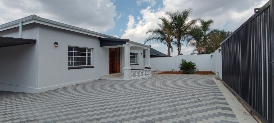 2 Bedroom Property for Sale in Florentia Gauteng