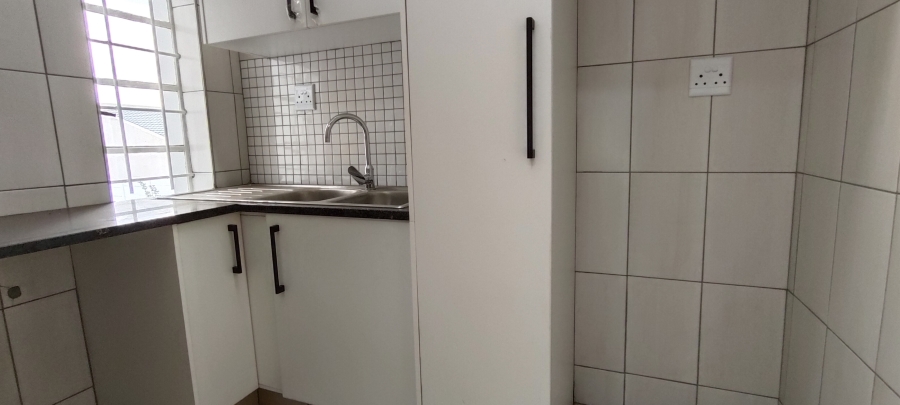 2 Bedroom Property for Sale in Florentia Gauteng