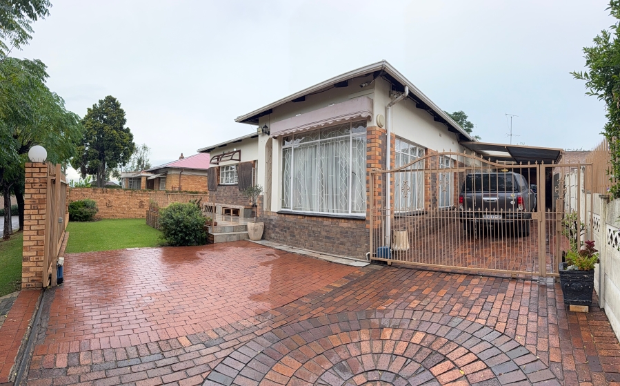 4 Bedroom Property for Sale in Rosettenville Gauteng