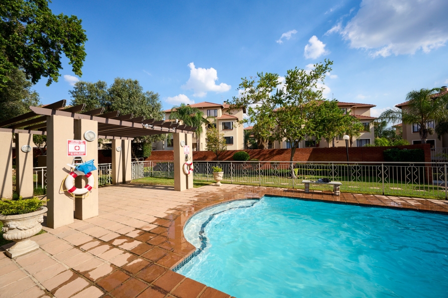 2 Bedroom Property for Sale in Sunninghill Gauteng