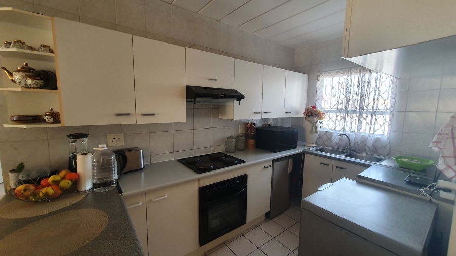 2 Bedroom Property for Sale in New Redruth Gauteng