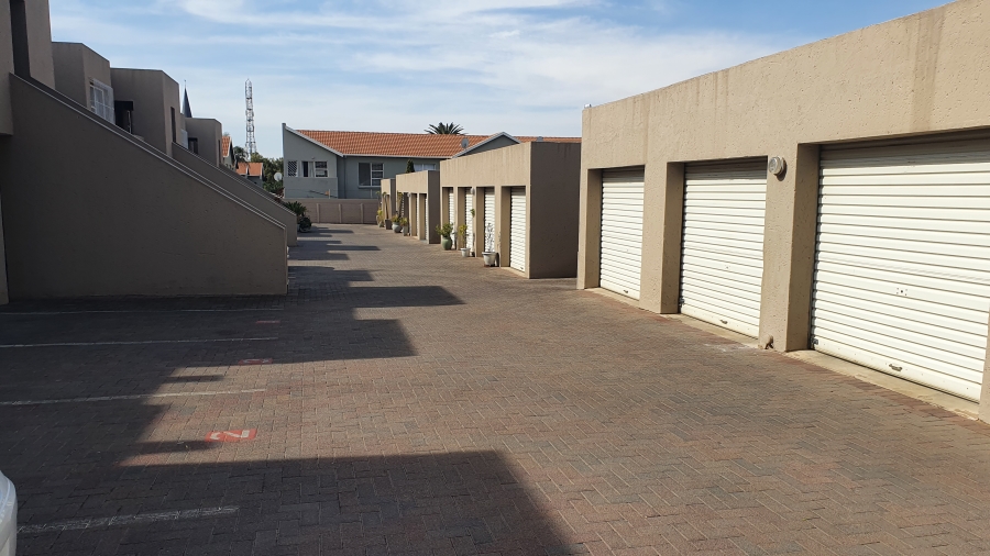 2 Bedroom Property for Sale in New Redruth Gauteng