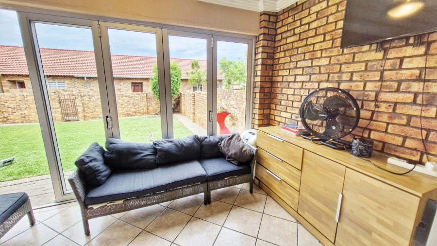 3 Bedroom Property for Sale in Theresa Park Gauteng