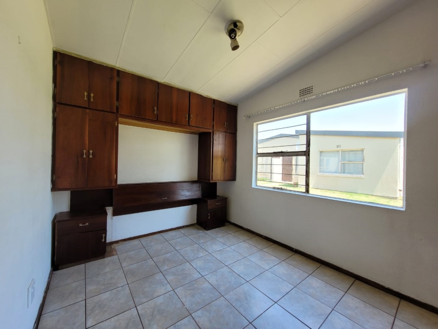 2 Bedroom Property for Sale in Florida Gauteng