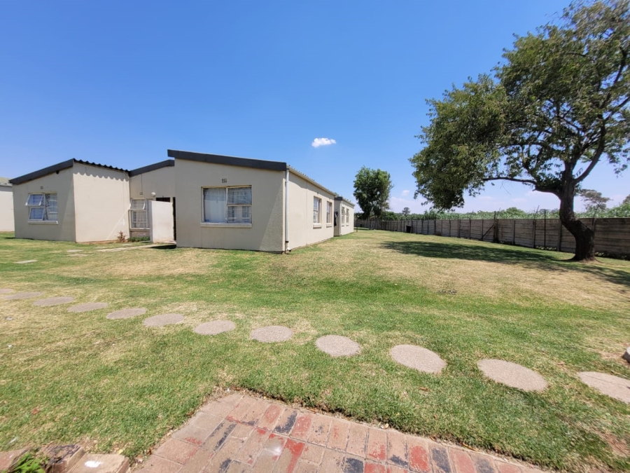 2 Bedroom Property for Sale in Florida Gauteng