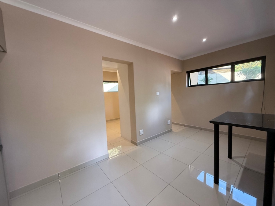 To Let 1 Bedroom Property for Rent in Bryanston Gauteng