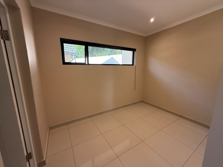 To Let 1 Bedroom Property for Rent in Bryanston Gauteng