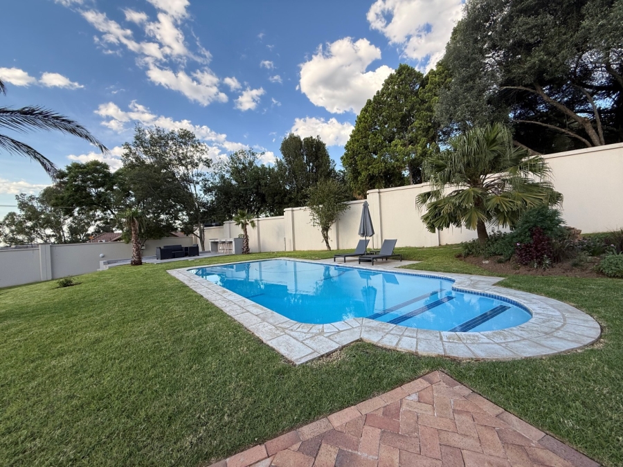 To Let 1 Bedroom Property for Rent in Bryanston Gauteng