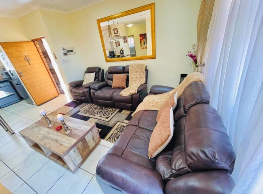 2 Bedroom Property for Sale in South Crest Gauteng