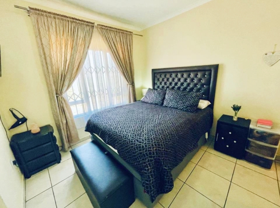 2 Bedroom Property for Sale in South Crest Gauteng