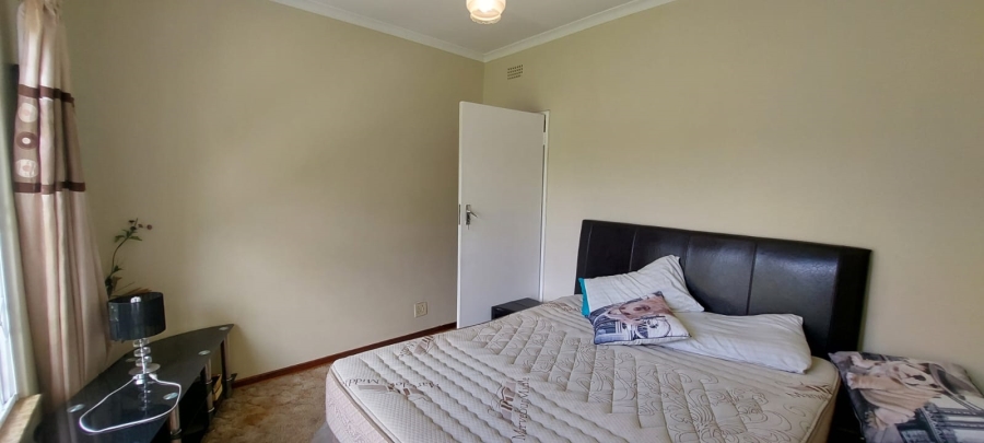 To Let 4 Bedroom Property for Rent in Verwoerdpark Gauteng