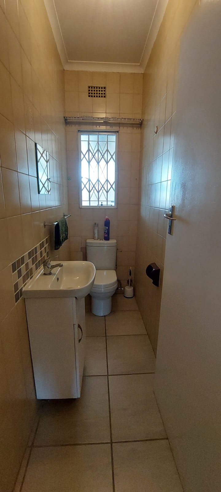 To Let 4 Bedroom Property for Rent in Verwoerdpark Gauteng