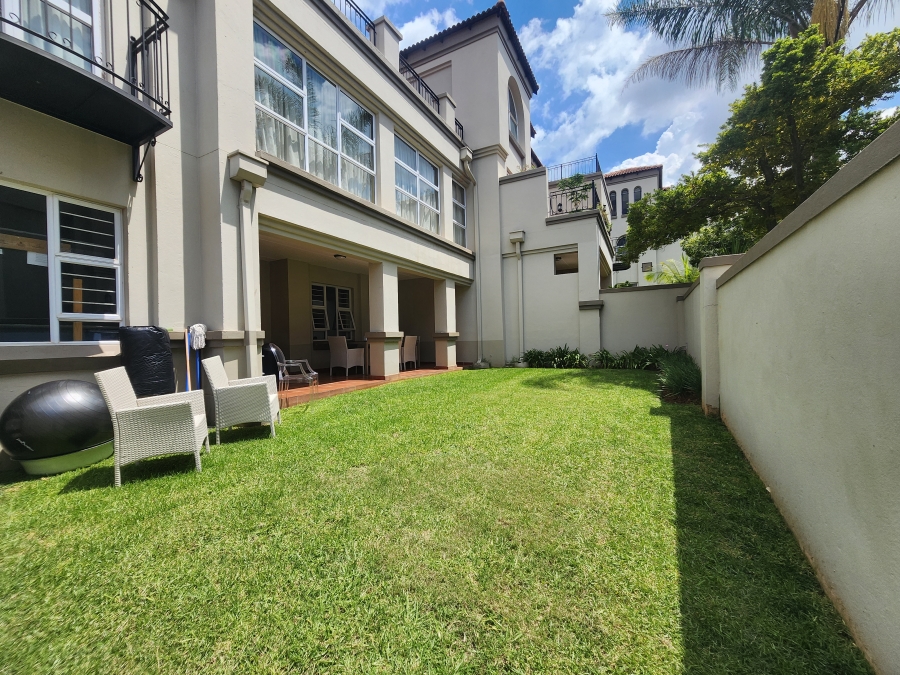 2 Bedroom Property for Sale in Lonehill Gauteng