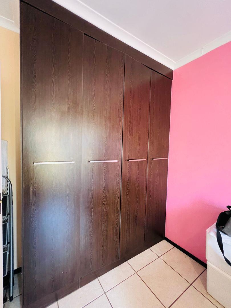 2 Bedroom Property for Sale in North Riding Gauteng