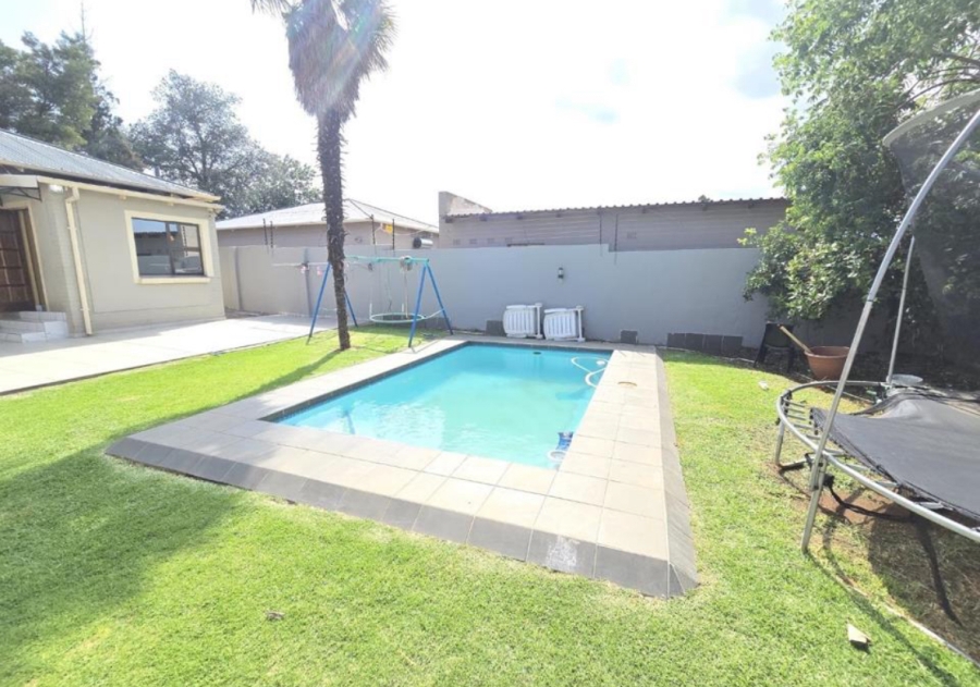 3 Bedroom Property for Sale in Florentia Gauteng