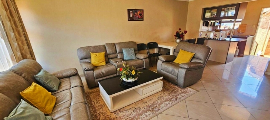 3 Bedroom Property for Sale in South Crest Gauteng