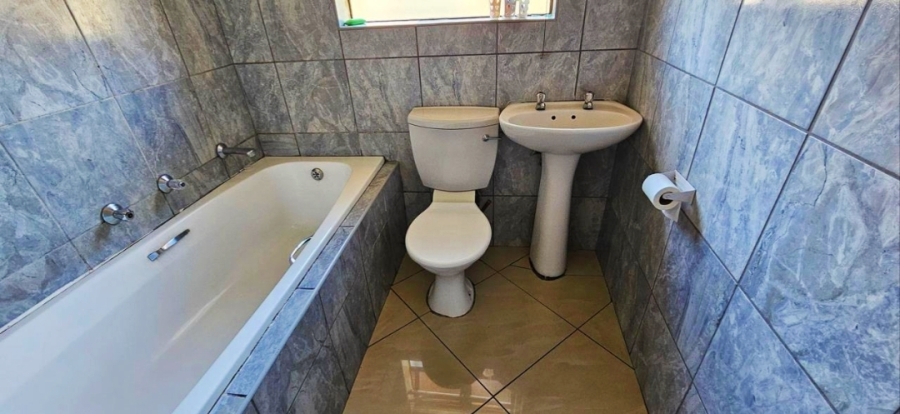 3 Bedroom Property for Sale in South Crest Gauteng