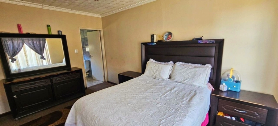 3 Bedroom Property for Sale in South Crest Gauteng