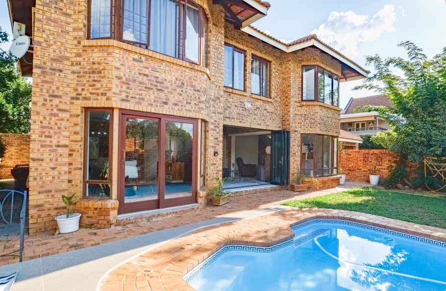 3 Bedroom Property for Sale in Silver Lakes Golf Estate Gauteng