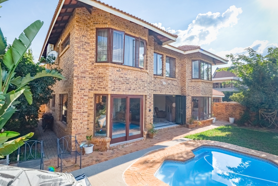 3 Bedroom Property for Sale in Silver Lakes Golf Estate Gauteng
