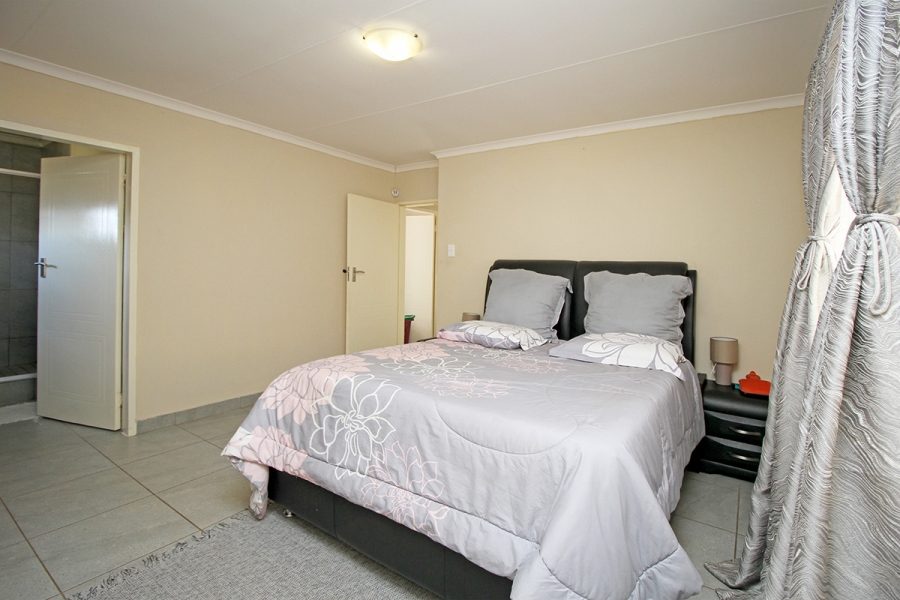 3 Bedroom Property for Sale in Mindalore Gauteng