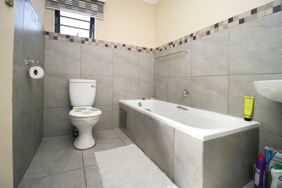 3 Bedroom Property for Sale in Mindalore Gauteng