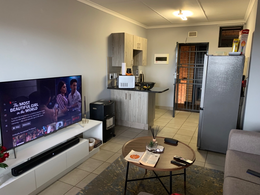 2 Bedroom Property for Sale in La Montagne Gauteng