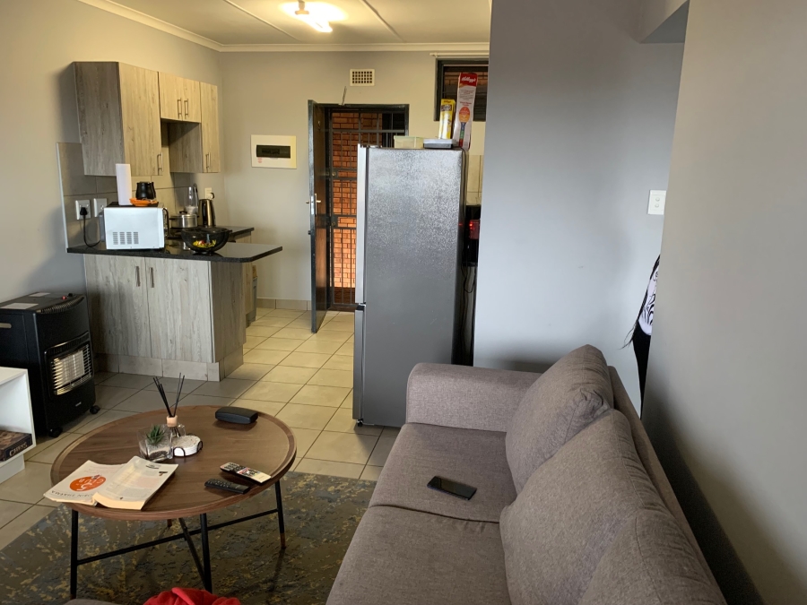 2 Bedroom Property for Sale in La Montagne Gauteng