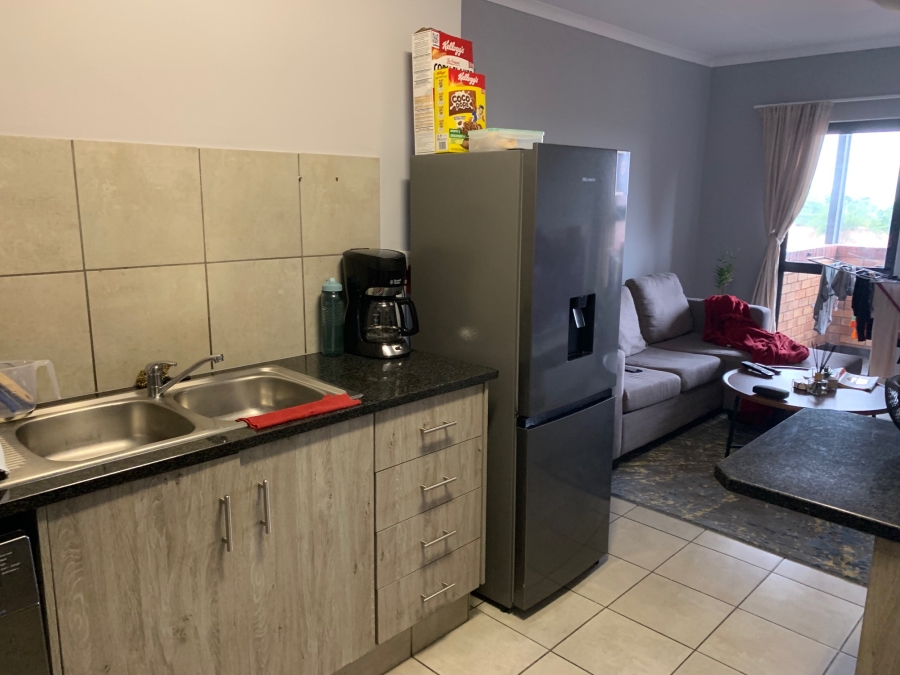 2 Bedroom Property for Sale in La Montagne Gauteng