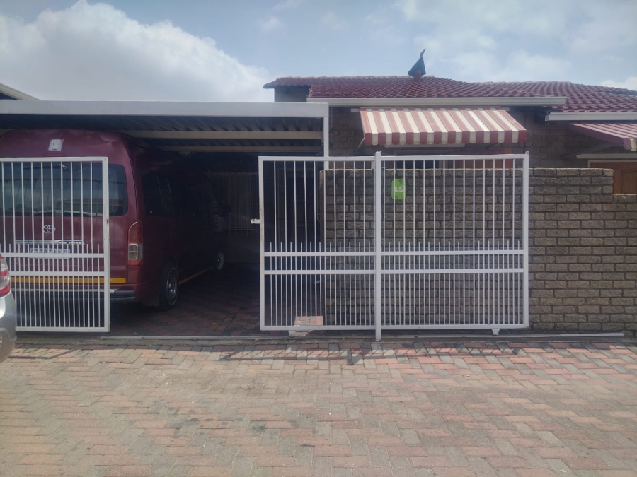 3 Bedroom Property for Sale in Hamberg Gauteng