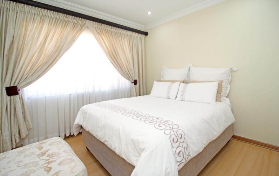 3 Bedroom Property for Sale in Verwoerdpark Gauteng