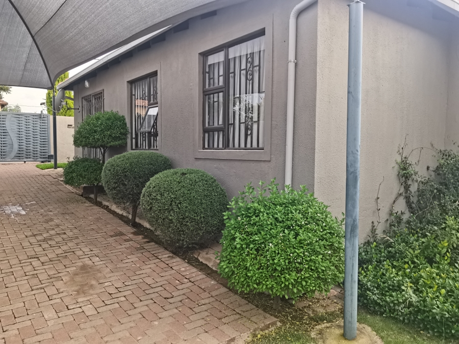 3 Bedroom Property for Sale in Cosmo City Gauteng